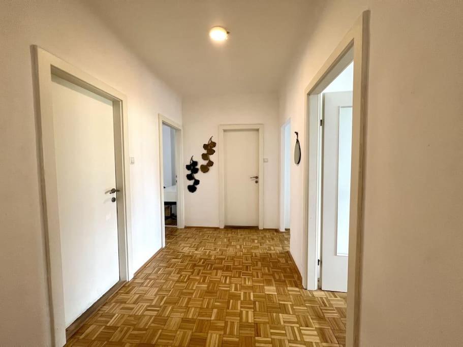 Big Family Apartment Vienna Exterior photo